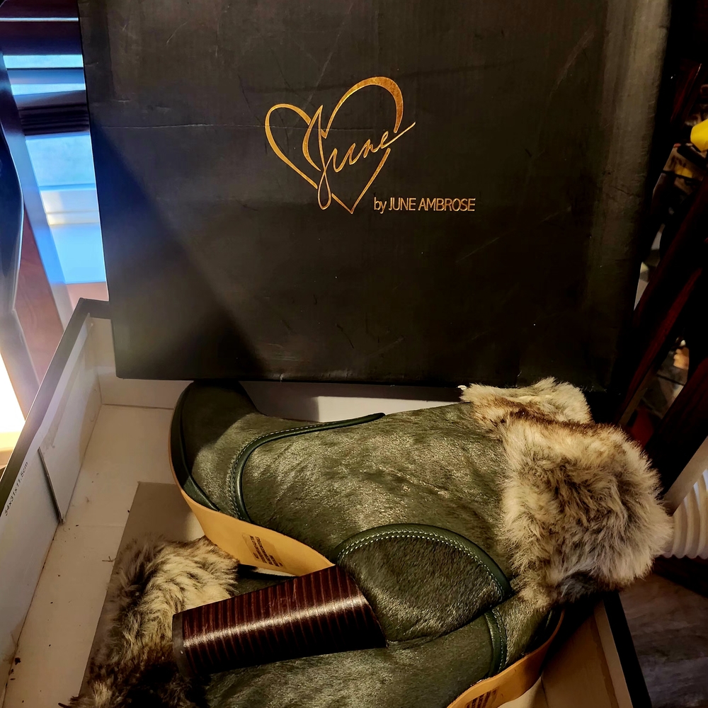 Alexander McQueen Green Fur Trim Boots